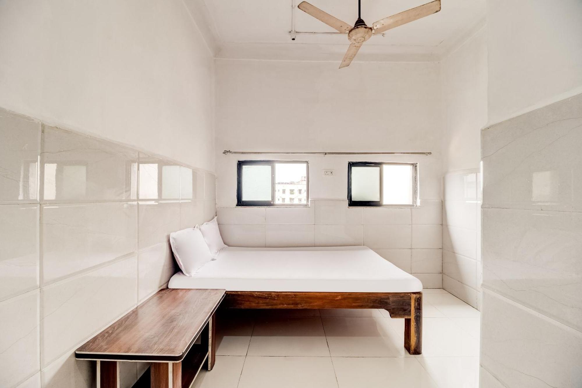 Hotel O Sargam Lodging And Boarding Ulhasnagar Exterior photo
